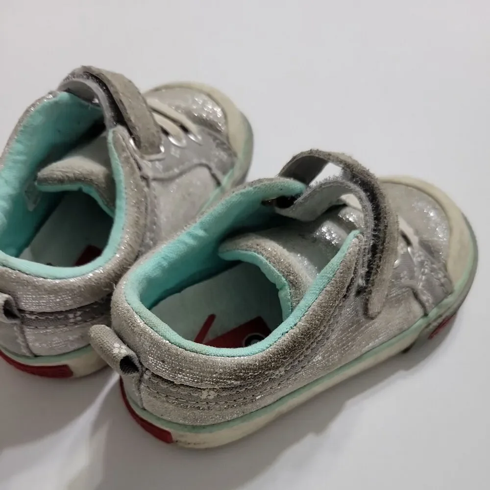 See Kai Run Basic Shoe Girl 6 Sneaker Heather Gray Blue Adjustable Strap Comfort